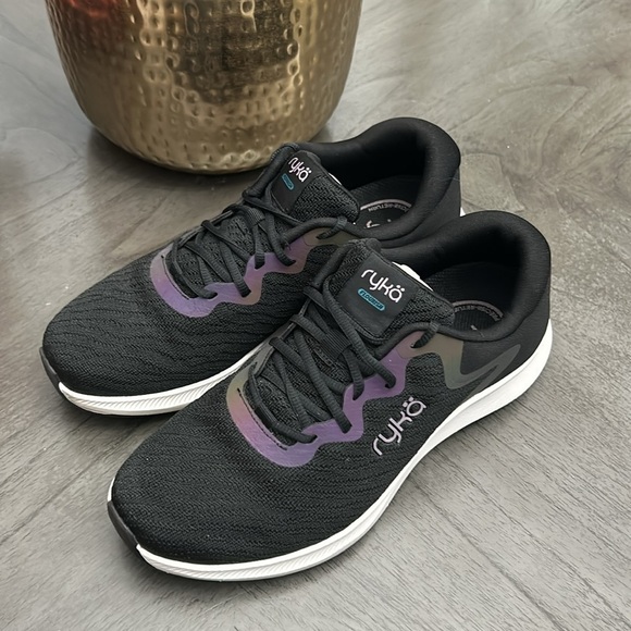 Ryka Flourish Walking Shoe (WIDE) - Picture 6 of 10